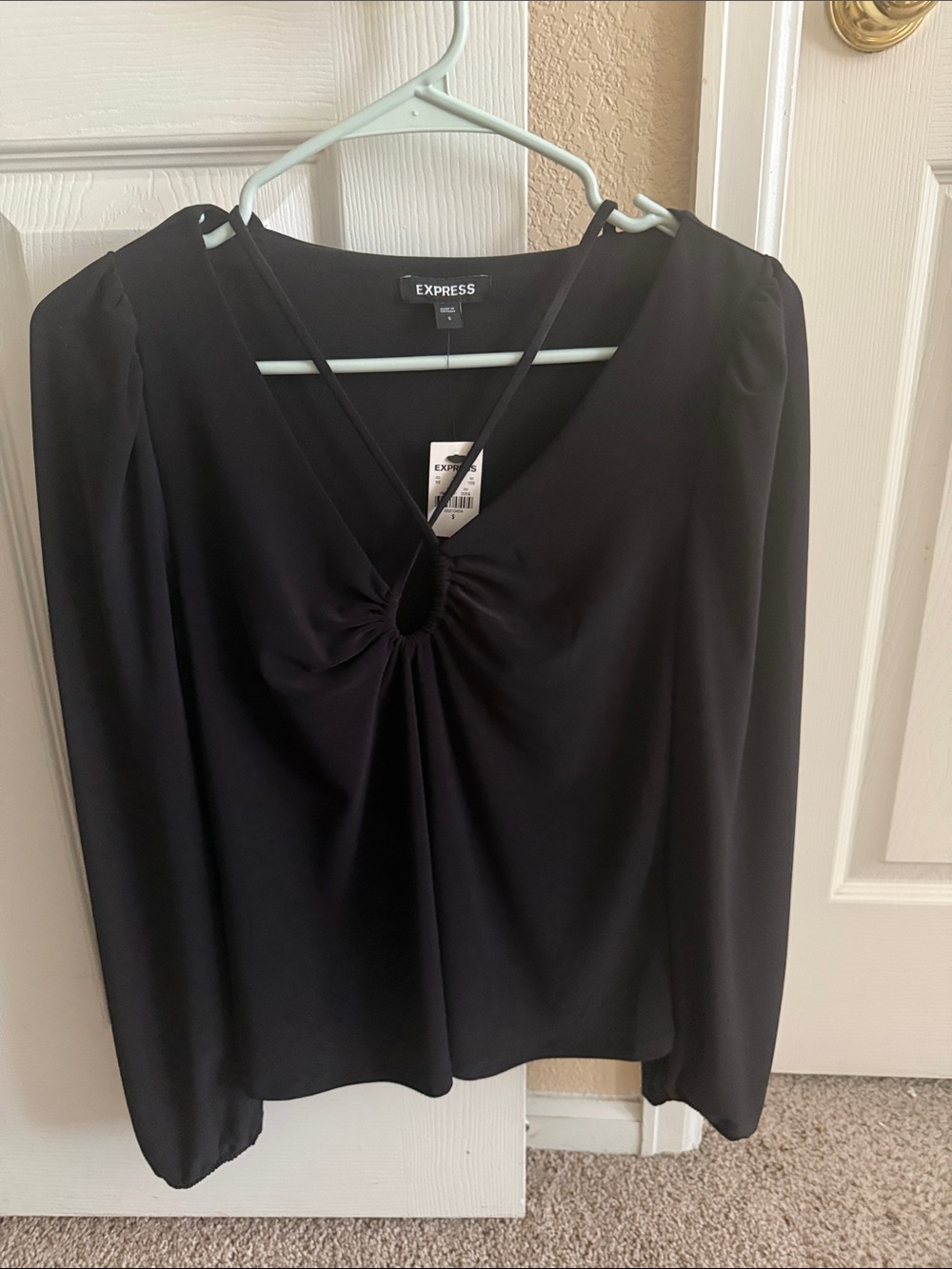 Express Black Long-Sleeve V-Neck Keyhole Blouse